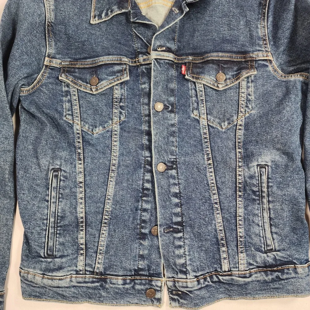 Levis Mens Denim Trucker Jacket Medium Wash Blue Cotton Jean Coat Size M - Picture 11 of 13